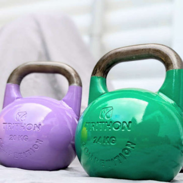 Competition stål kettlebells i farve efter vægt.